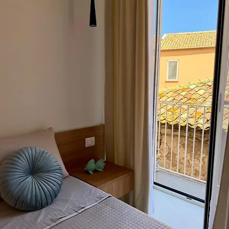 Apartment Balconi Su *
